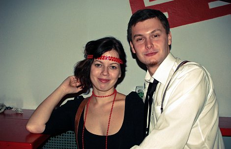 Červené perly byly sexy už za první republiky.
<!-- by Texy2! --> (autor: Jana Harušťáková)